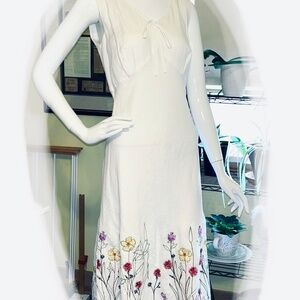 SPENCER & JEREMY LINEN DRESS Flower Embroidered